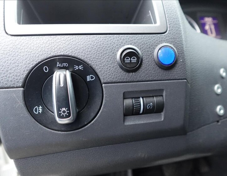 Volkswagen Caravelle Ostatní 2,0 l 132 kw