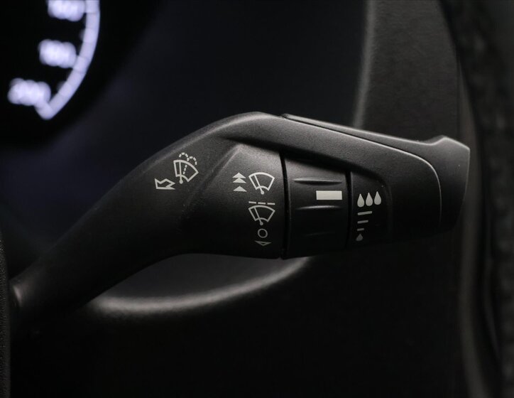 Ford Transit Custom Kombi 2,0 l 96 kw