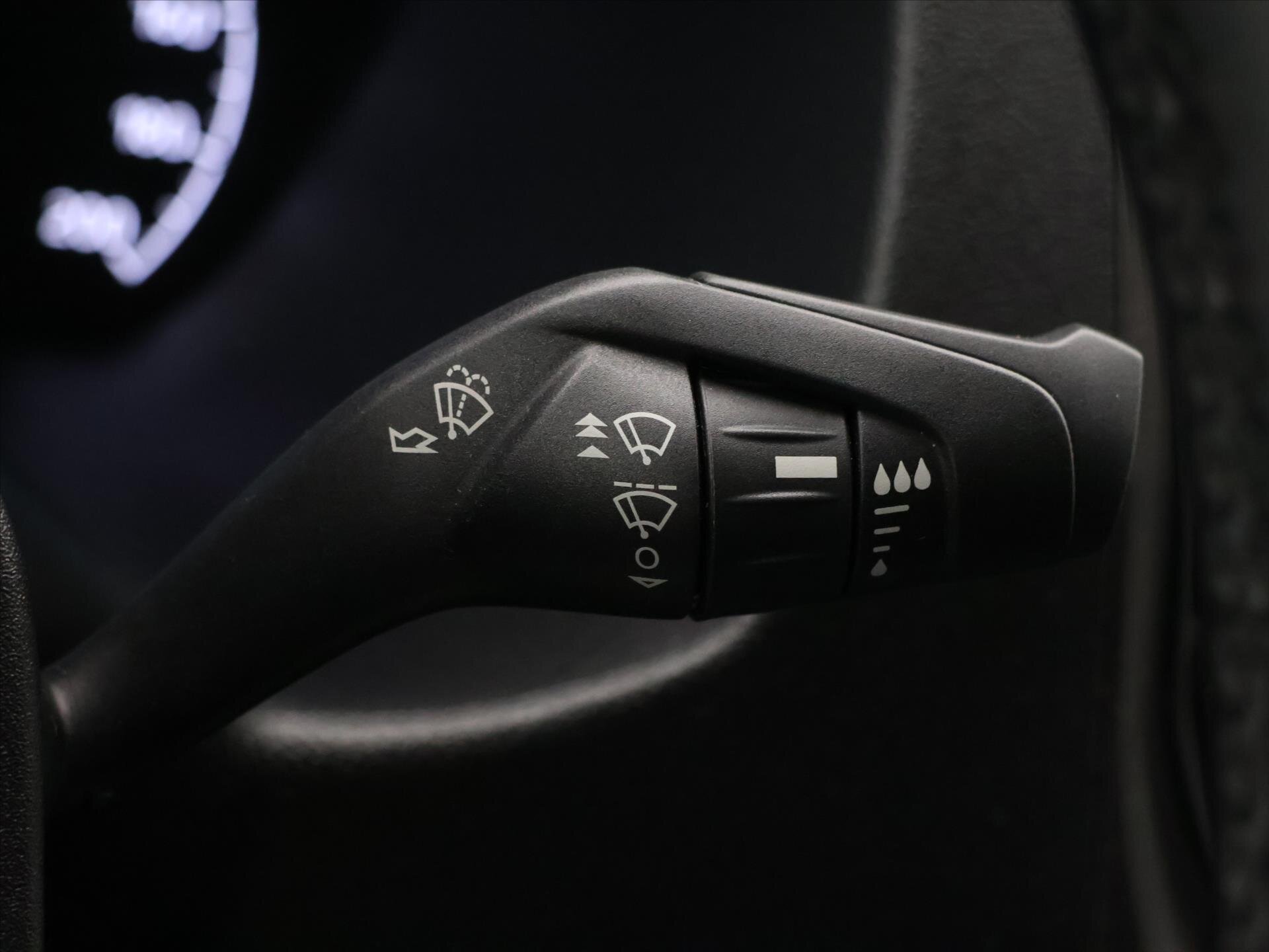 Ford Transit Custom Kombi 2,0 l 96 kw