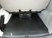 Volkswagen Transporter Kombi 2,0 l 62 kw