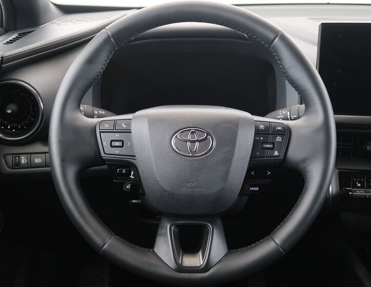 Toyota C-HR SUV 1,8 l 72 kw