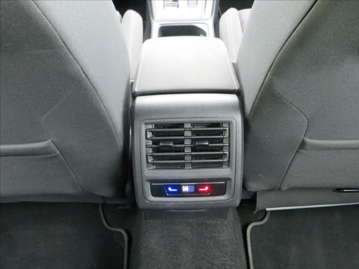 Volkswagen Golf Kombi 1,5 l 110 kw