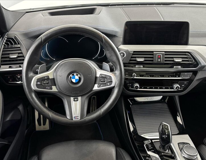 BMW X3 SUV / Terénní 2,0 l 140 kw