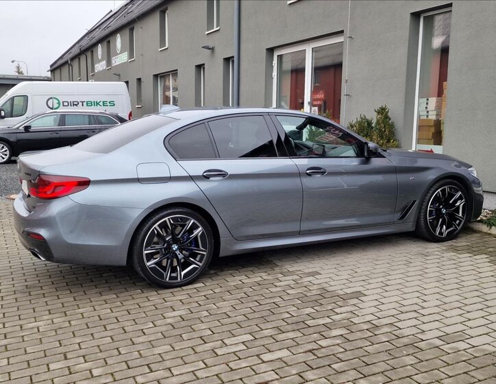 BMW Řada 5 11