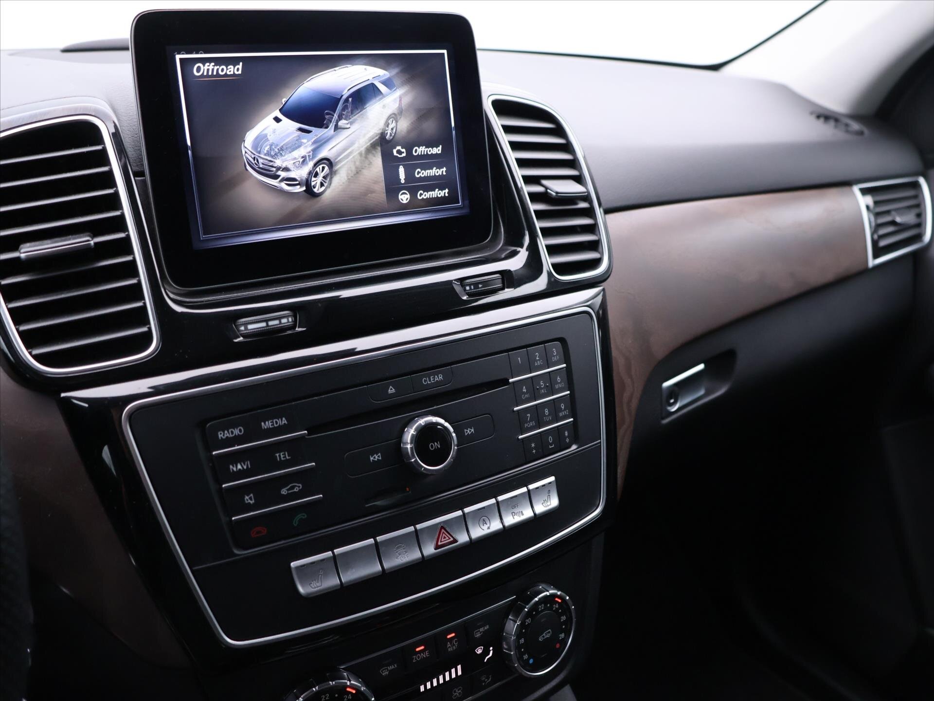 Mercedes-Benz GLE SUV / Terénní 3,0 l 190 kw