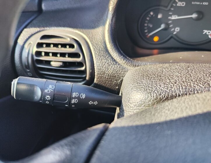 Peugeot 206 Hatchback 1,1 l 44 kw