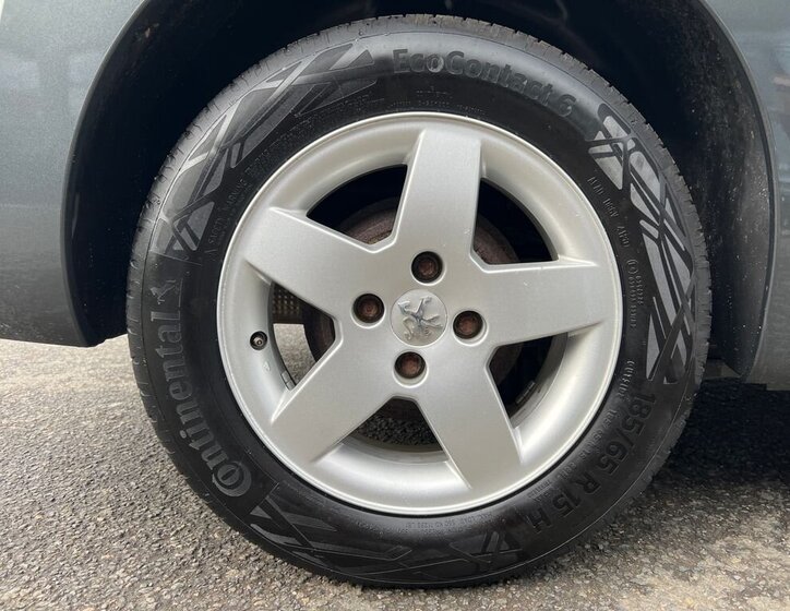 Peugeot 207 Kombi 1,4 l 70 kw