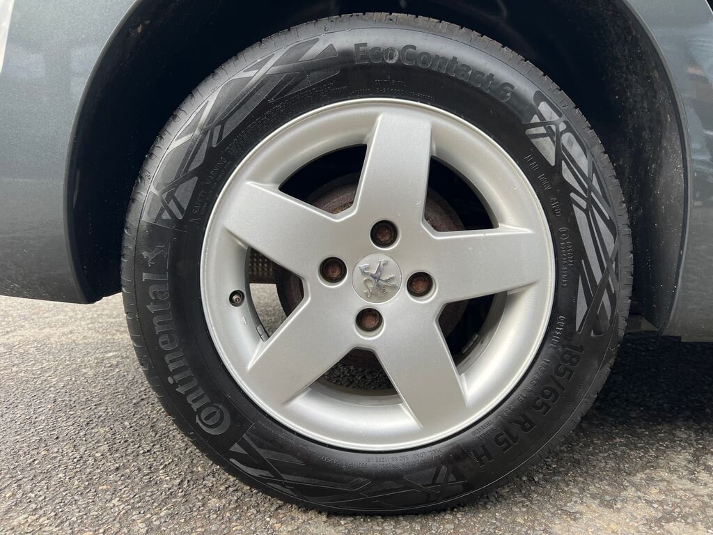 Peugeot 207 Kombi 1,4 l 70 kw