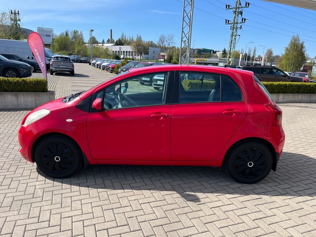 Toyota Yaris Hatchback 1,3 l 64 kw