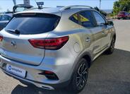MG ZS 3