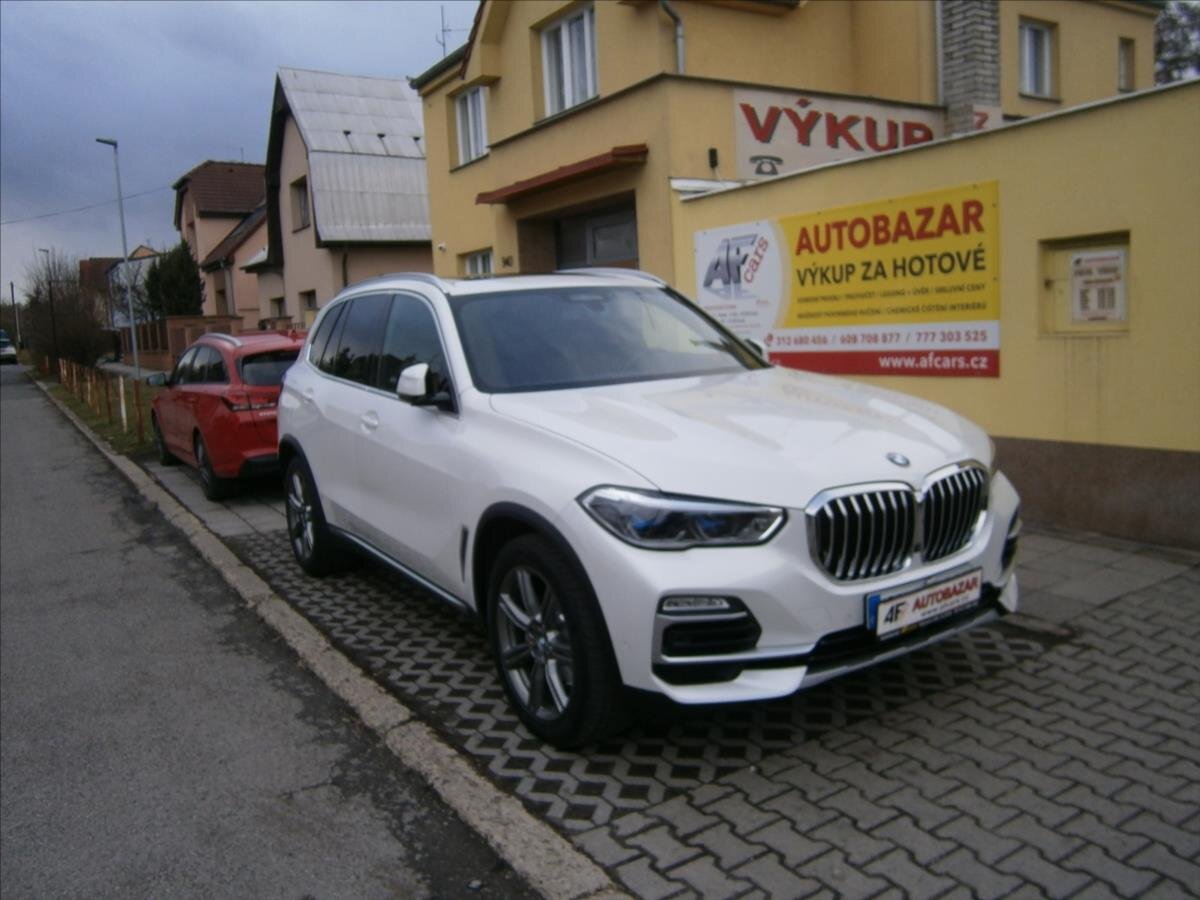 BMW X5 Kombi 3,0 l 195 kw