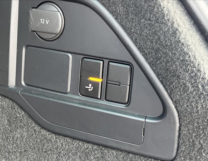 Volkswagen Touareg SUV / Terénní 3,0 l 150 kw