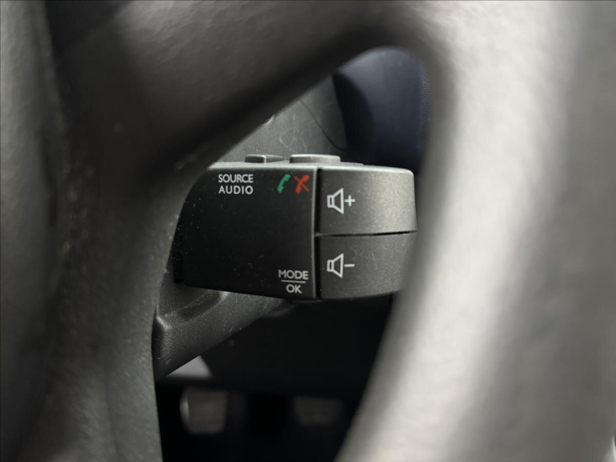 Opel Vivaro Skříň 1,6 l 89 kw