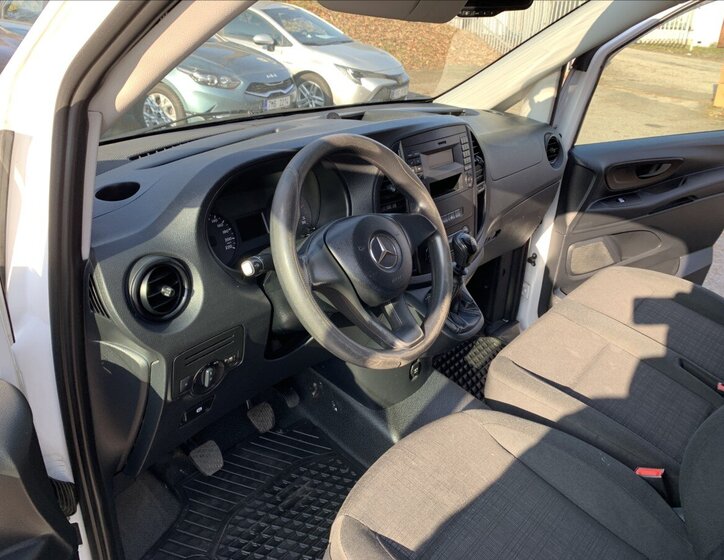 Mercedes-Benz Vito Skříň 1,6 l 65 kw