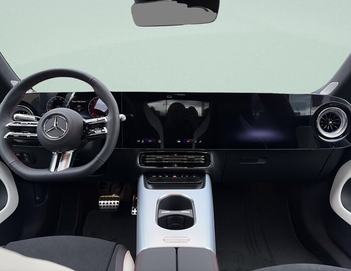 Mercedes-Benz CLA Sedan / Limuzína 1,3 l 120 kw