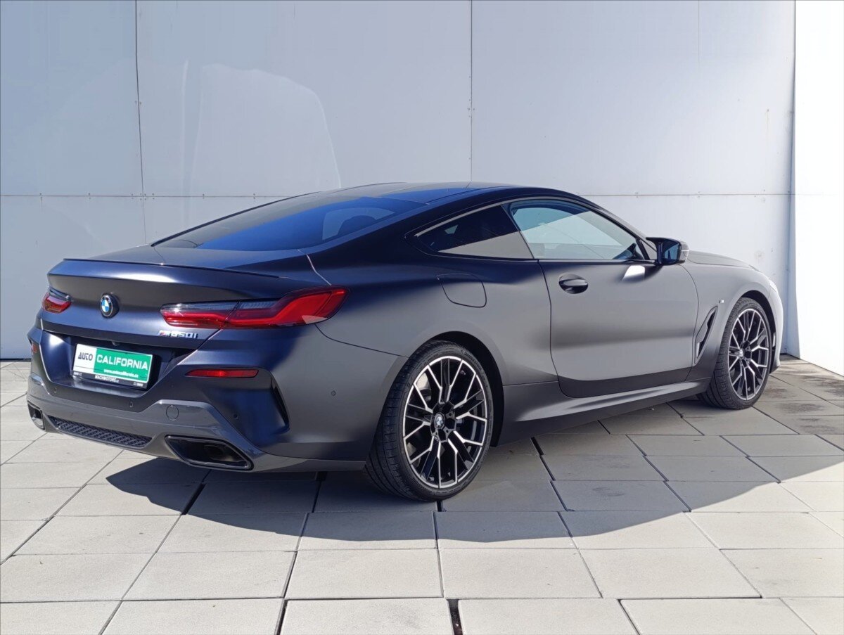 BMW Řada 8 Kupé 4,4 l 390 kw