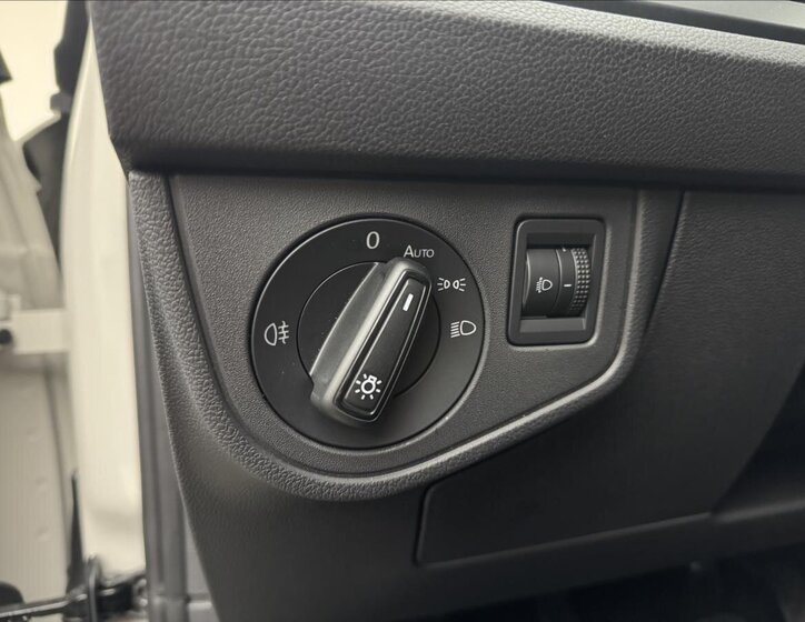 Volkswagen Polo Hatchback 999,0 59 kw