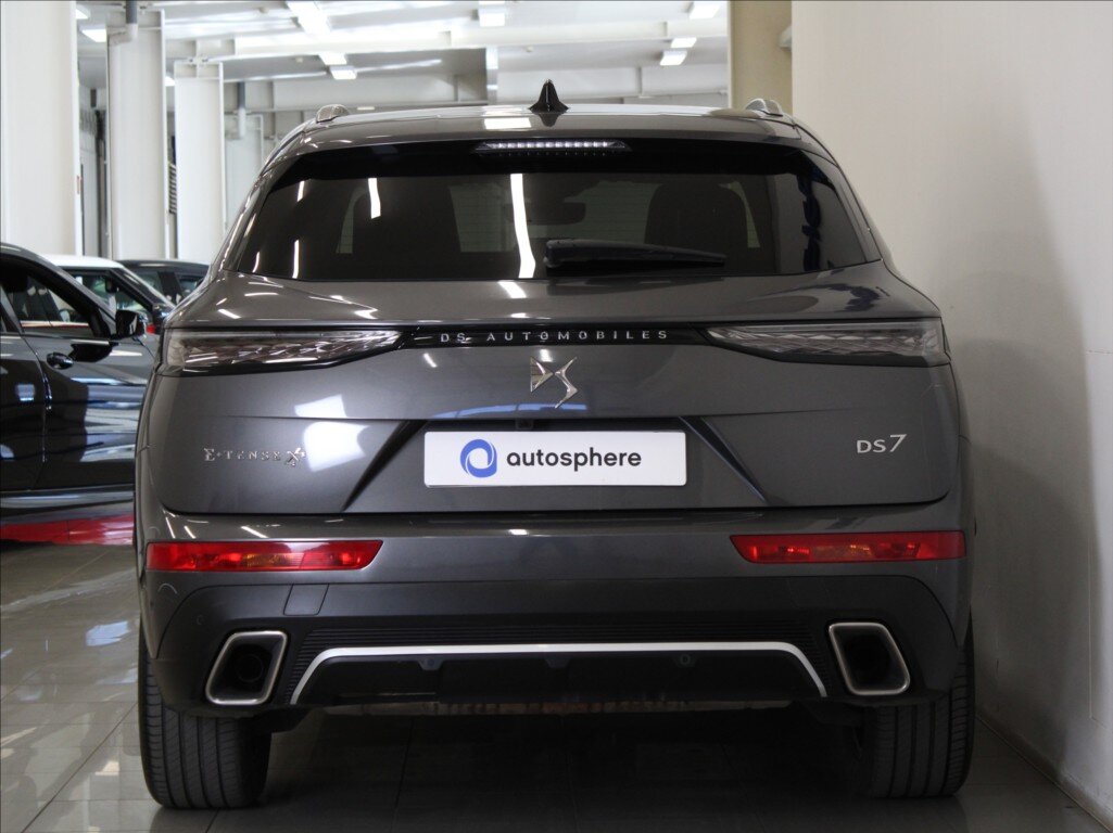 DS Automobiles DS7 Crossback SUV / Terénní 1,6 l 221 kw