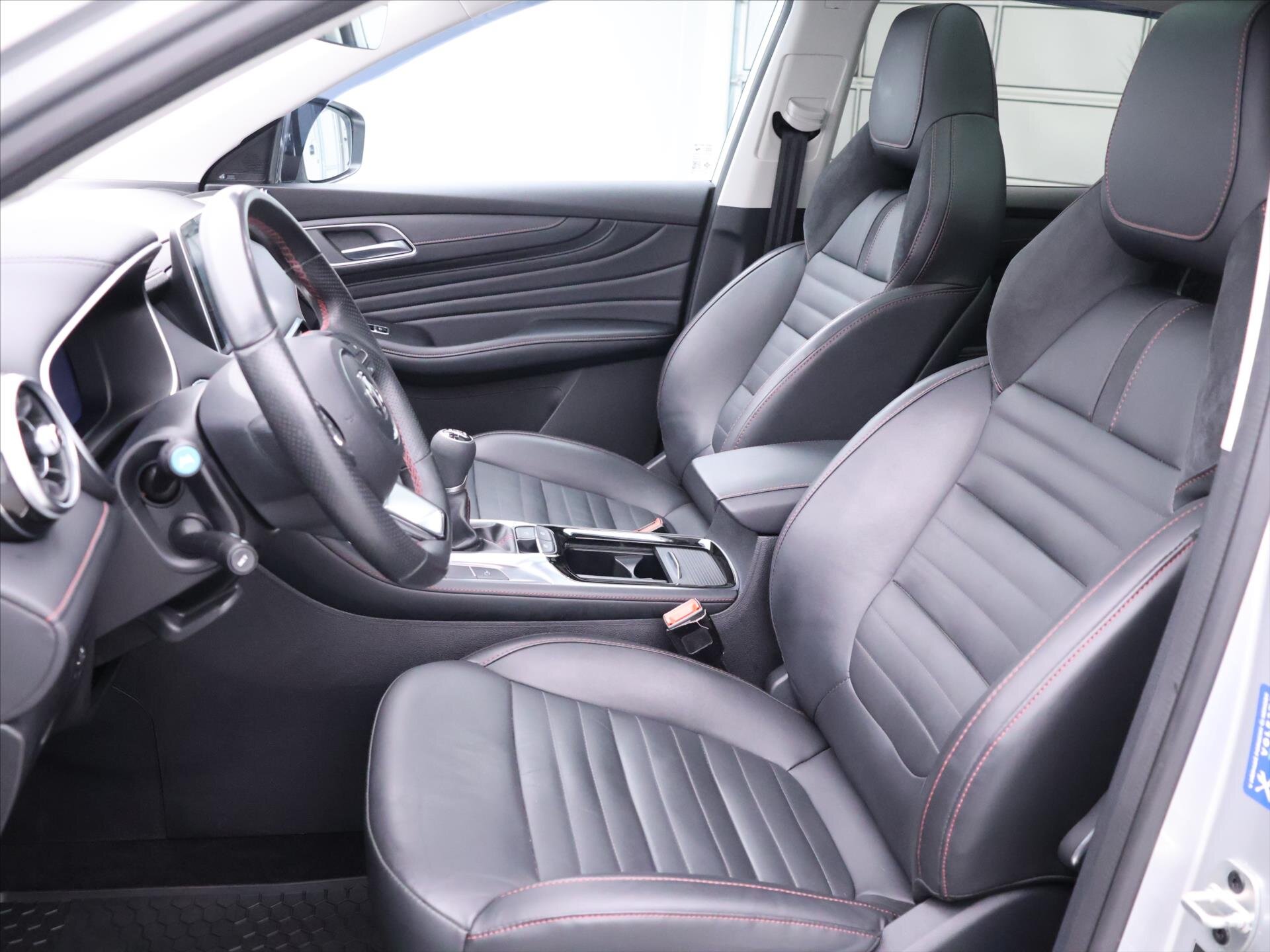 MG HS SUV / Terénní 1,5 l 119 kw