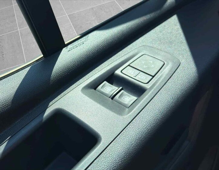 Nissan Interstar Ostatní 2,0 l 110 kw