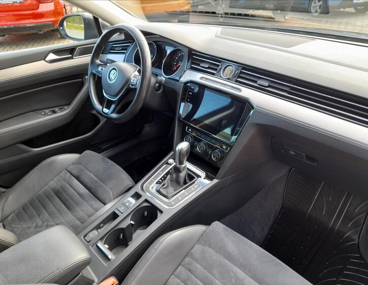 Volkswagen Passat Kombi 2,0 l 140 kw