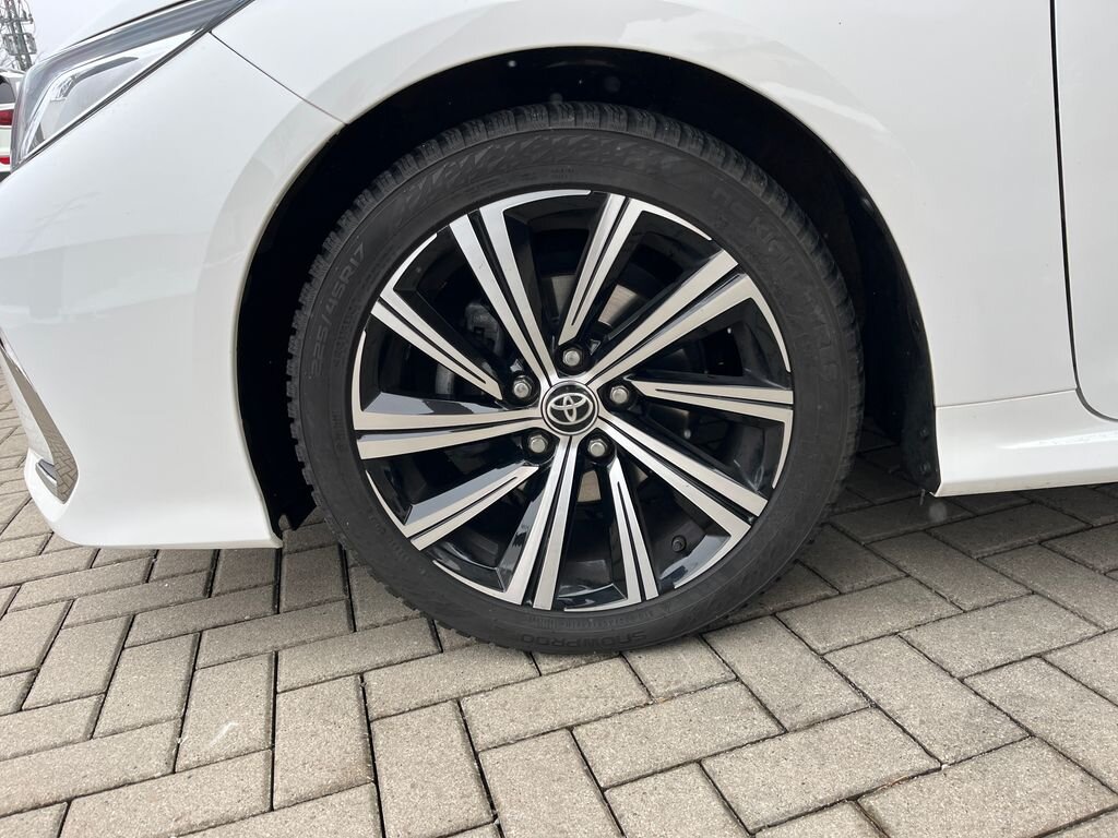 Toyota Corolla Sedan 1,5 l 92 kw