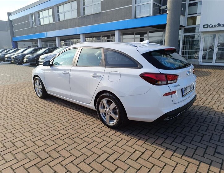 Hyundai i30 Kombi 998,0 88 kw
