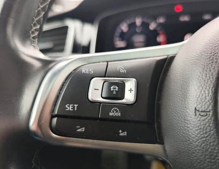 Volkswagen Golf Kombi 2,0 l 110 kw