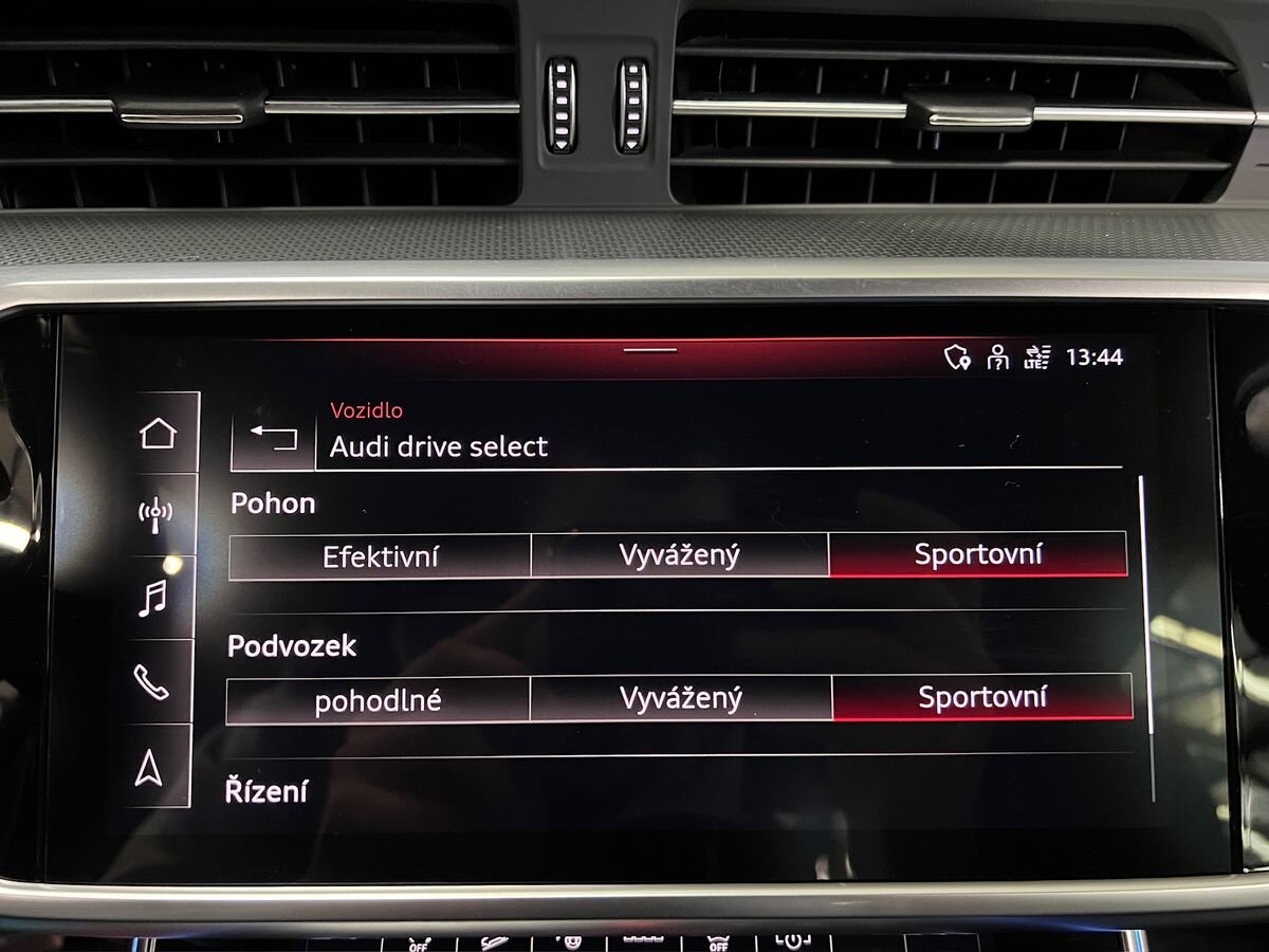 Audi A6 Allroad Kombi 3,0 l 210 kw