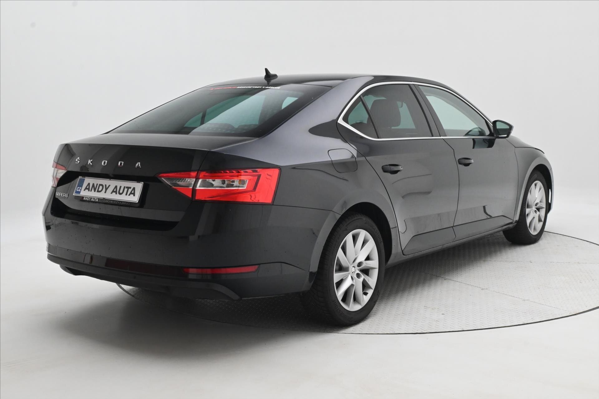 Škoda Superb Liftback 2,0 l 110 kw