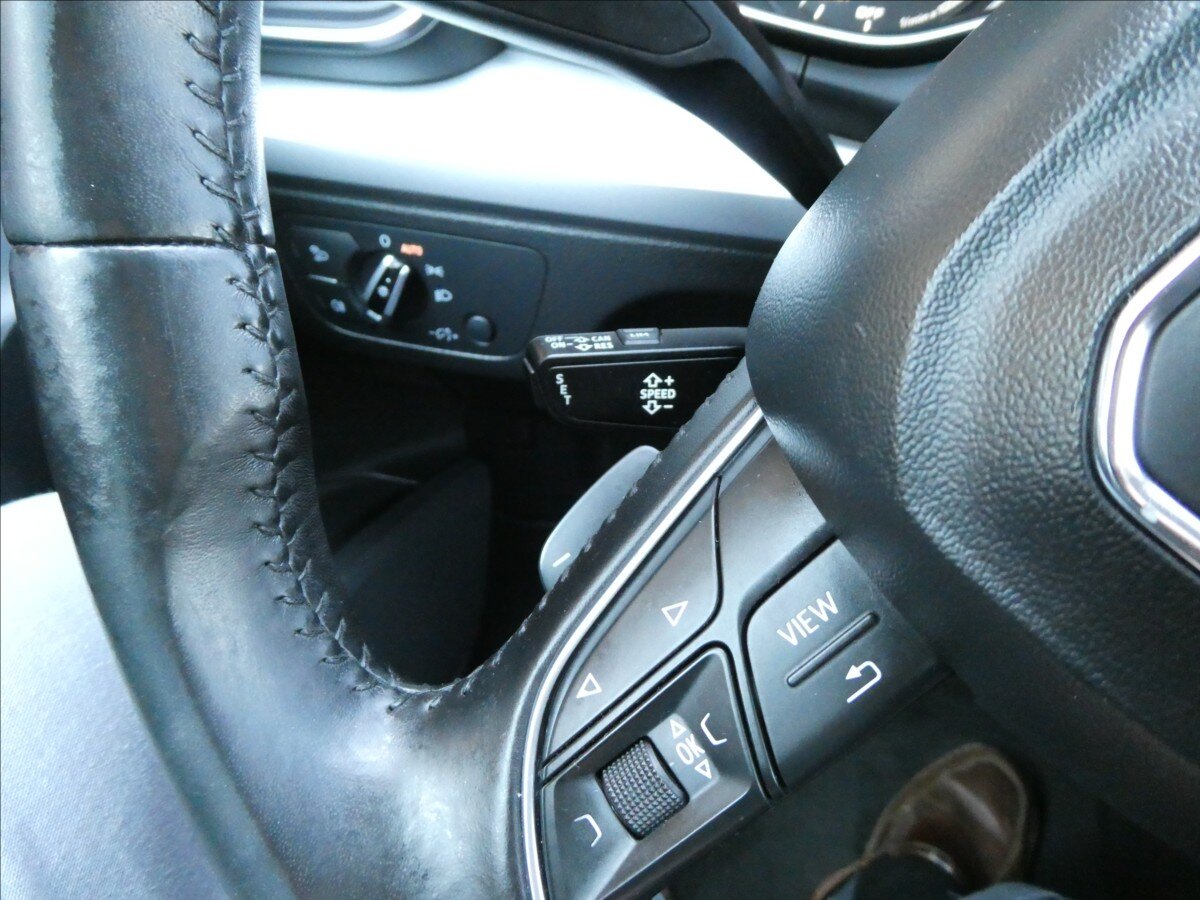 Audi Q5 SUV / Terénní 2,0 l 120 kw