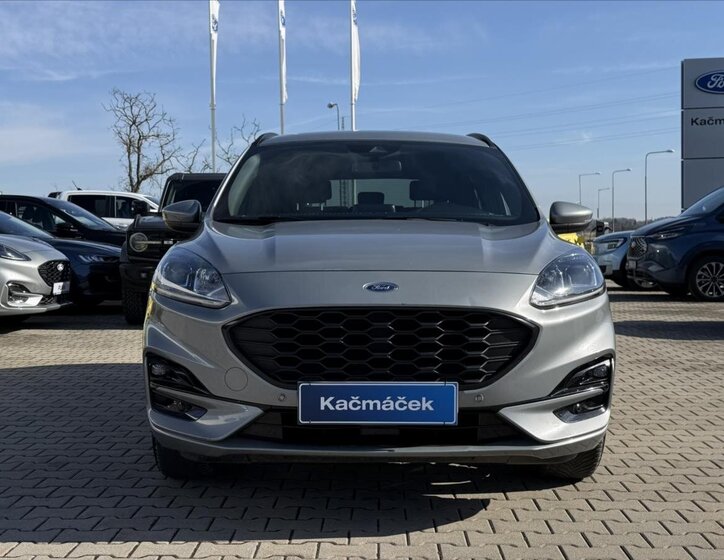 Ford Kuga SUV / Terénní 2,5 l 140 kw