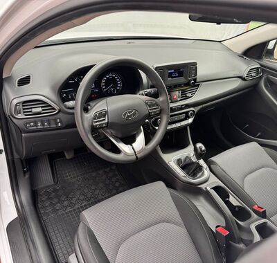 Hyundai i30 14