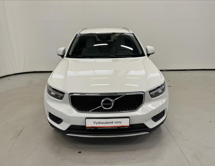 Volvo XC40 4