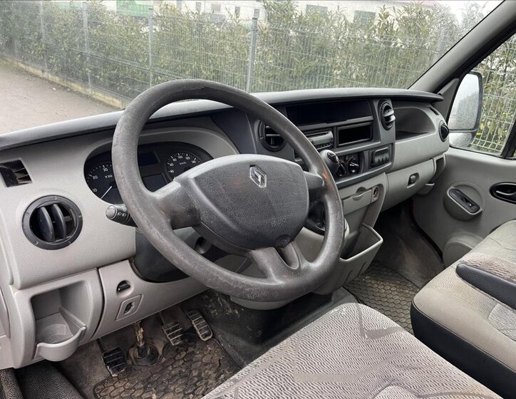 Renault Master Skříň 2,5 l 74 kw