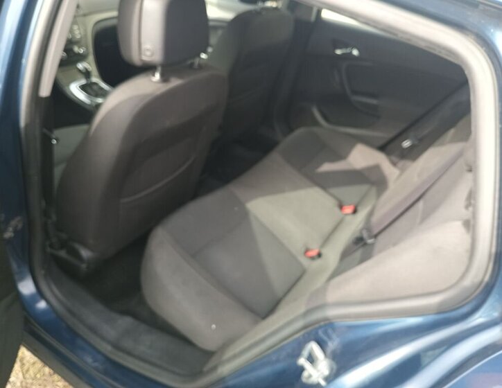 Opel Insignia Kombi 2,0 l 96 kw