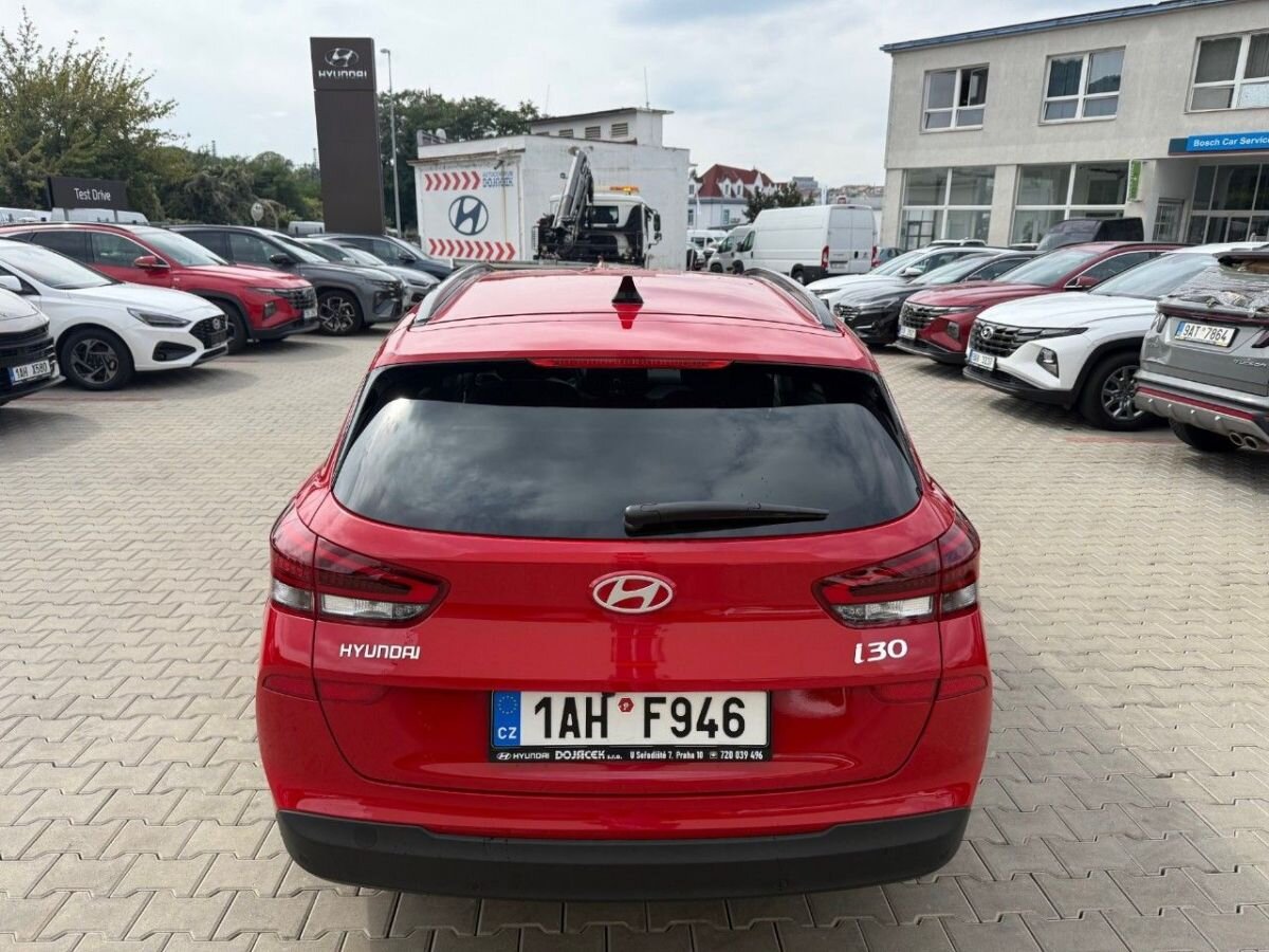 Hyundai i30 Kombi 1,5 l 71 kw