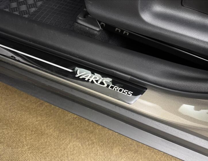 Toyota Yaris Cross 38