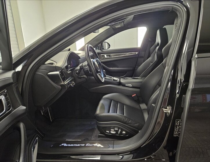 Porsche Panamera Kombi 4,0 l 404 kw