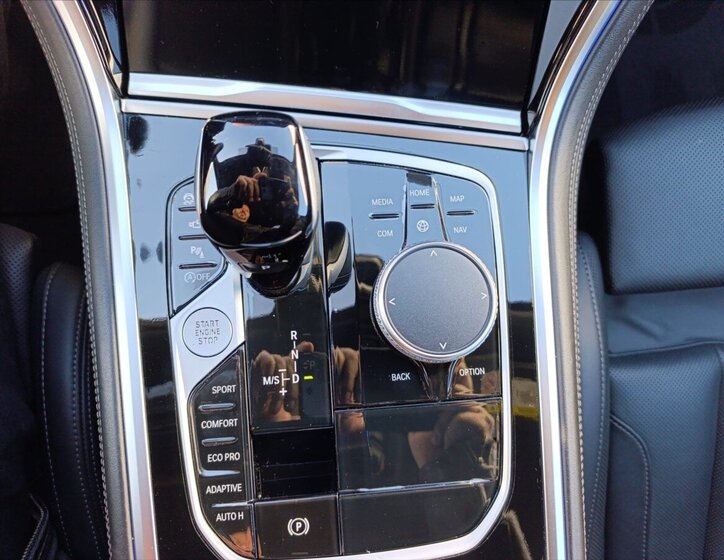 BMW Řada 8 Kupé 4,4 l 390 kw