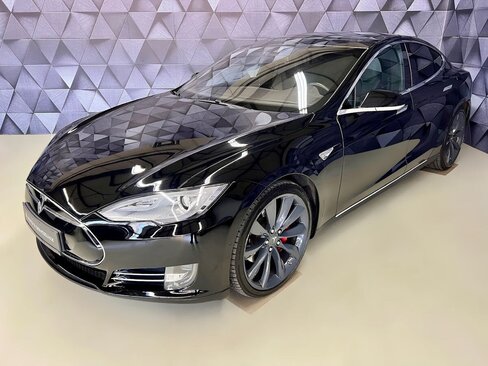 Tesla Model S Liftback 0,0 515 kw