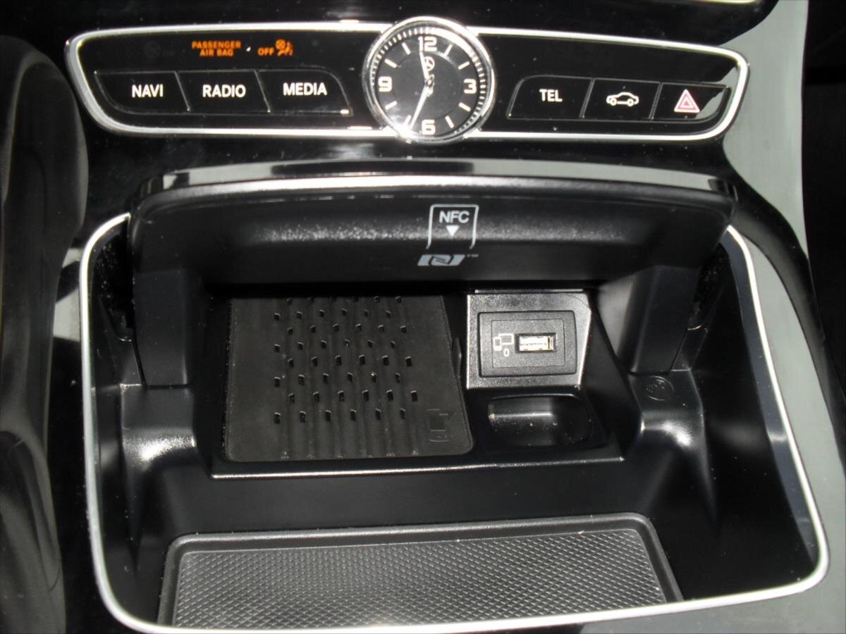 Mercedes-Benz Třídy E Kombi 3,0 l 190 kw