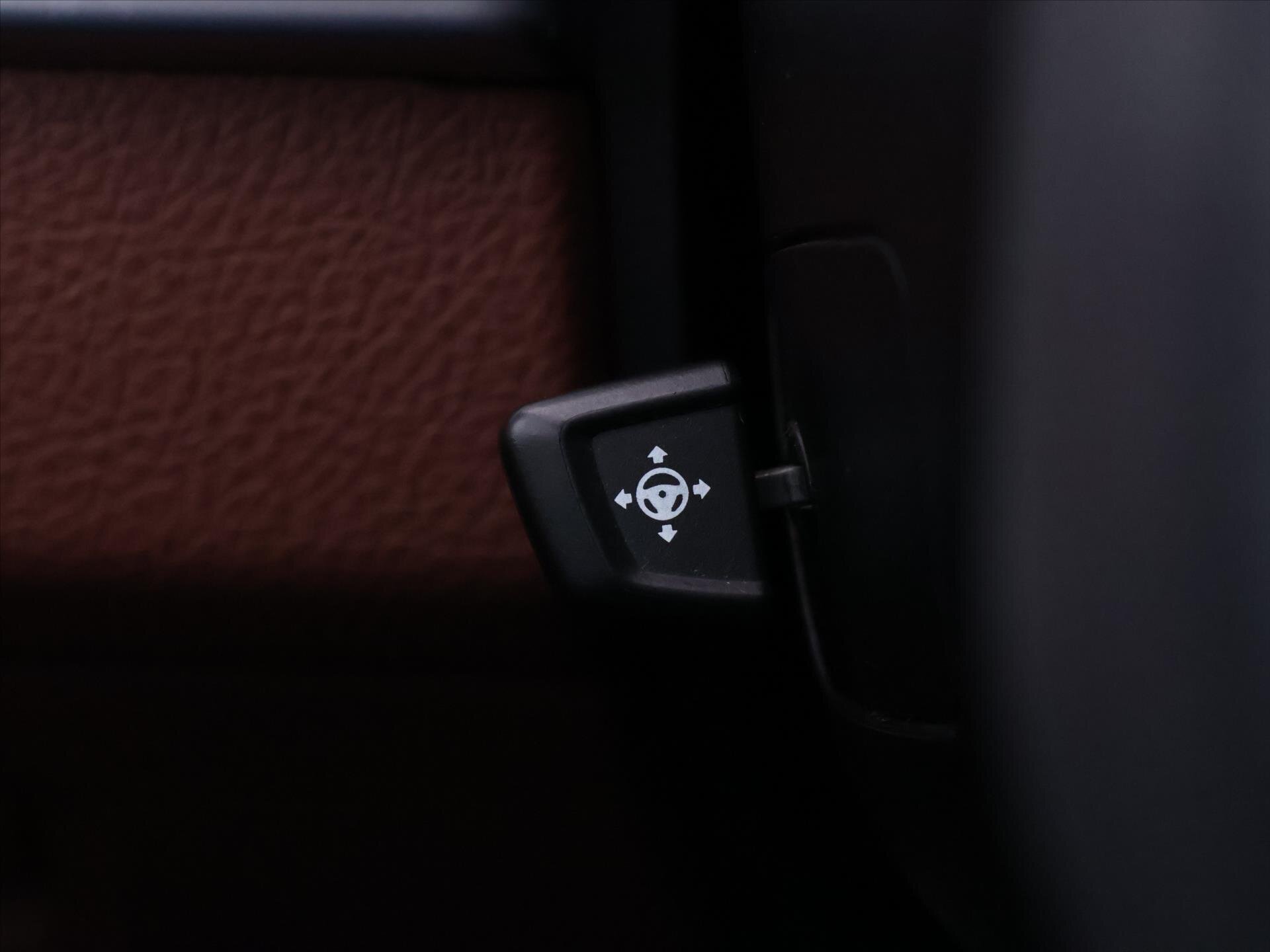 BMW Řada 5 Kombi 3,0 l 190 kw