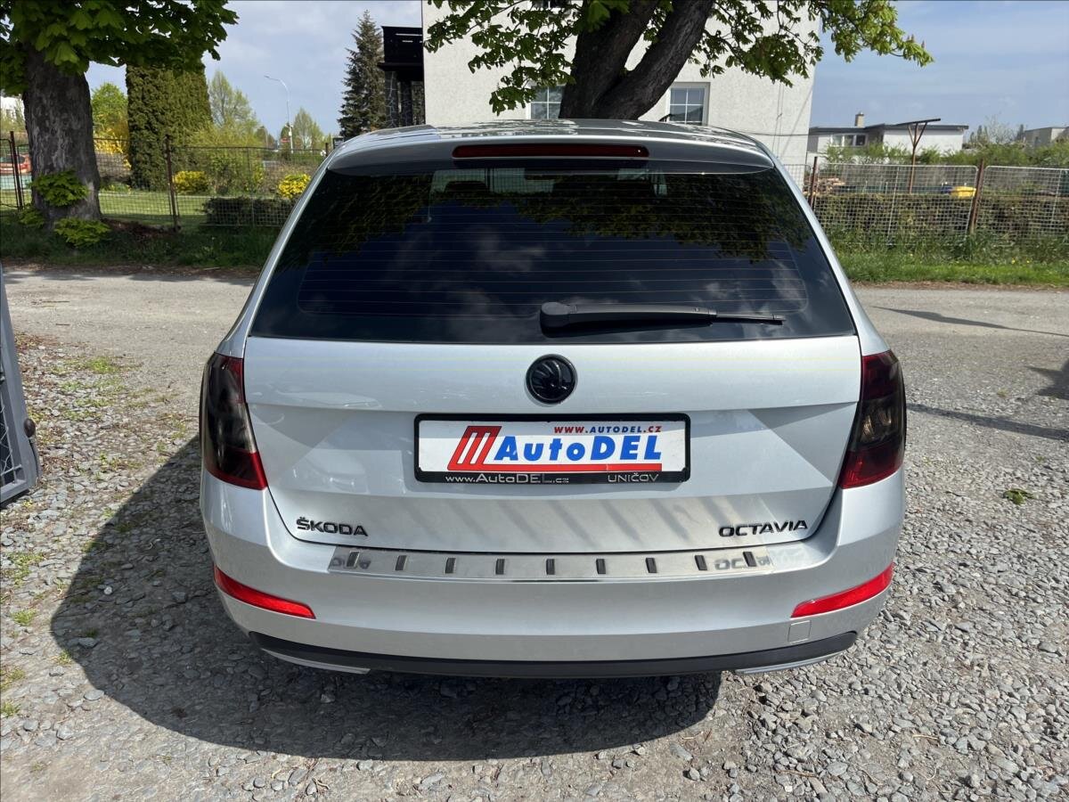Škoda Octavia Kombi 1,6 l 77 kw