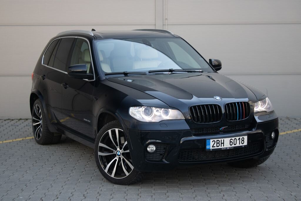 BMW X5 SUV / Terénní 3,0 l 225 kw