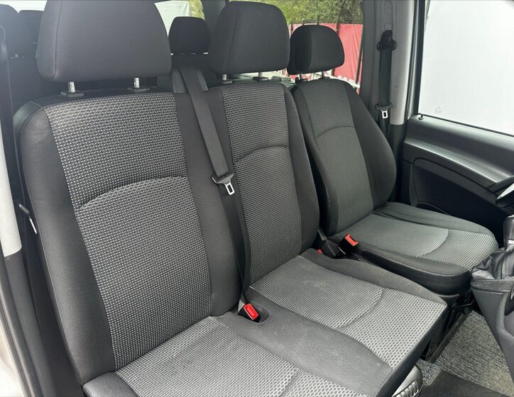 Mercedes-Benz Vito Kombi 2,1 l 120 kw