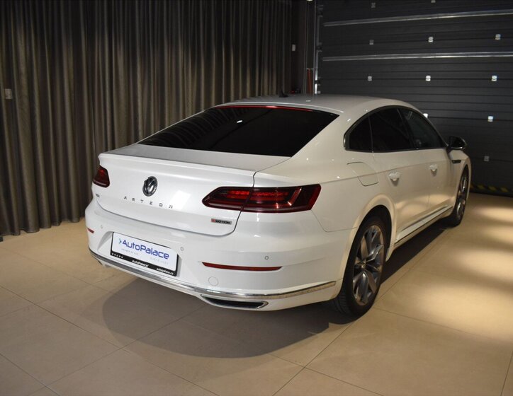 Volkswagen Arteon Liftback 2,0 l 176 kw
