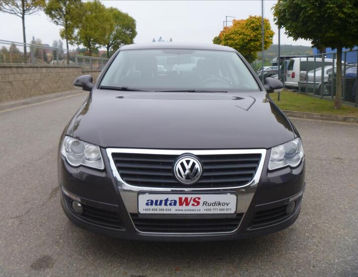 Volkswagen Passat 2