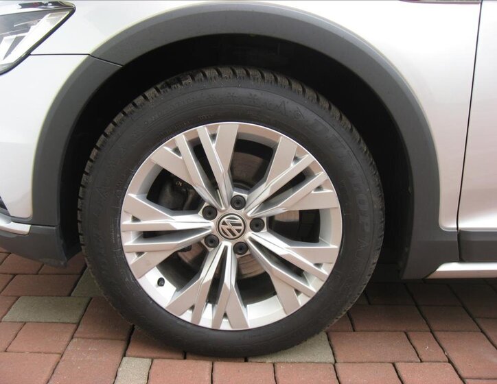 Volkswagen Passat 44