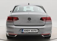 Volkswagen Passat Sedan / Limuzína 1,4 l 115 kw